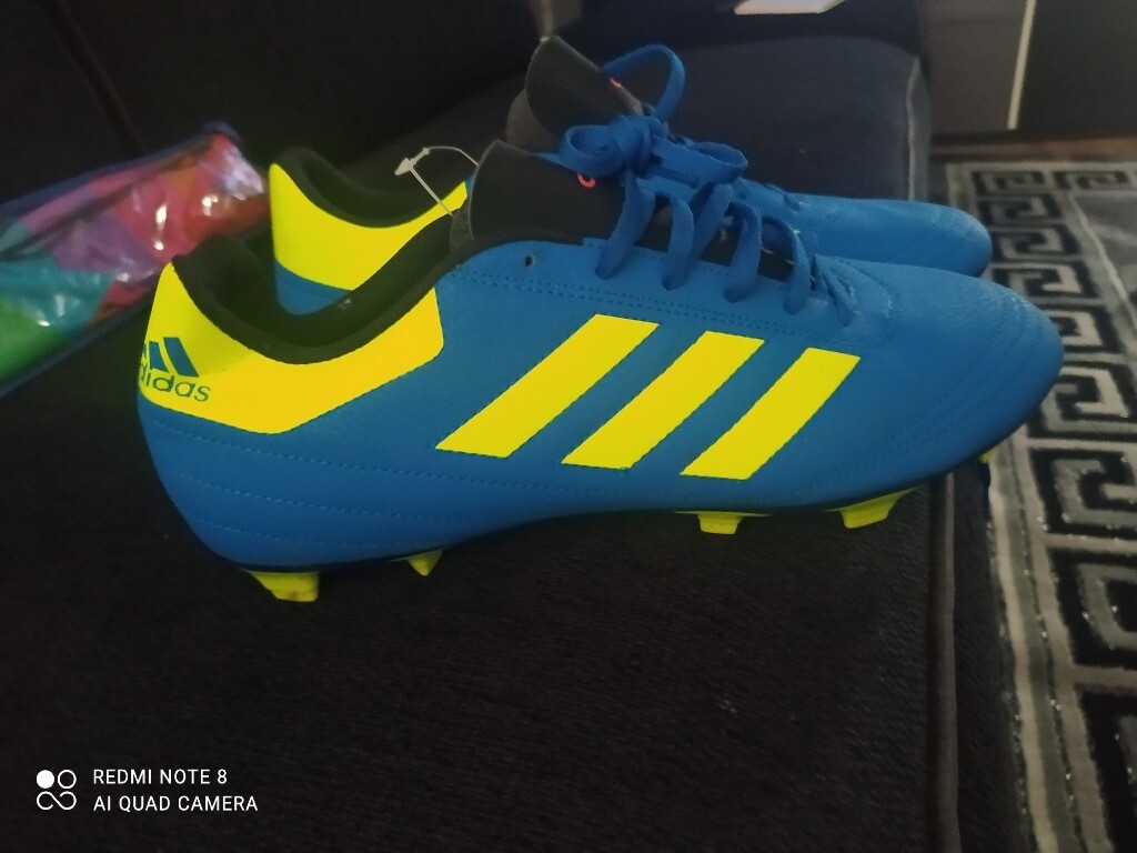cheap football boots mens size 10